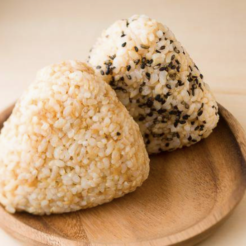 Onigiri Rice Ball DRIED BONITO WITH GINGER ,SESAMI SALT 🥕🕌 G*